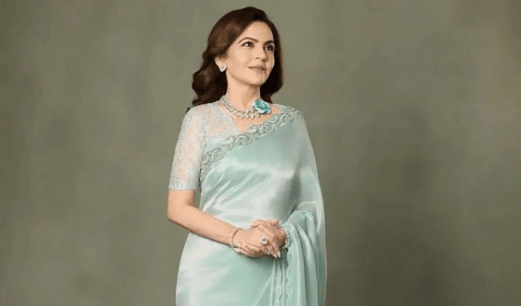 Nita Ambani, India’s business magnate and philanthropist, made headlines at the premiere of The Bads of Bollywood in Mumbai on September 19, 2025. The billionaire stunned attendees with an extravagant diamond and paraiba tourmaline necklace, valued at an estimated $100 billion, borrowed from her daughter, Isha Ambani. The US jewellery influencer Julia Chafe called it “the craziest necklace I’ve ever seen,” highlighting the Ambani family’s unmatched collection.