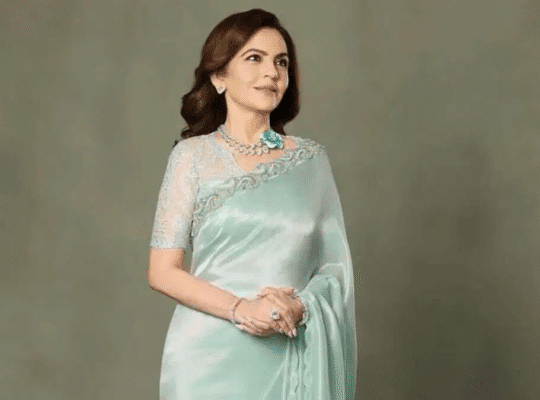 Nita Ambani, India’s business magnate and philanthropist, made headlines at the premiere of The Bads of Bollywood in Mumbai on September 19, 2025. The billionaire stunned attendees with an extravagant diamond and paraiba tourmaline necklace, valued at an estimated $100 billion, borrowed from her daughter, Isha Ambani. The US jewellery influencer Julia Chafe called it “the craziest necklace I’ve ever seen,” highlighting the Ambani family’s unmatched collection.