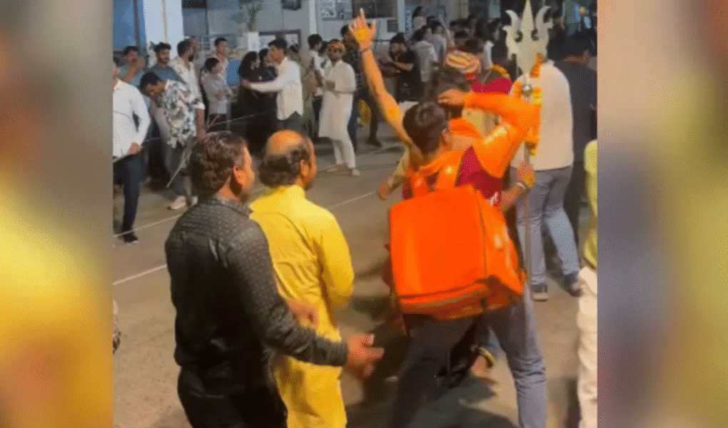 A viral video shows a Swiggy rider dancing garba in Gujarat, winning fans’ hearts with his joyful Champak Chacha vibes.