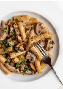 Creamy mushroom garlic butter pasta recipe cooked in one pot for Indian homes