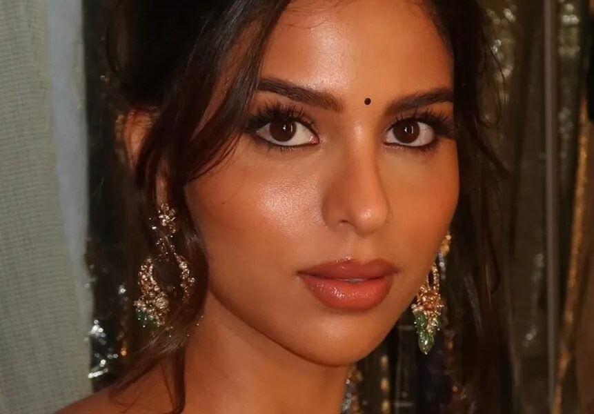 what is blonzing- Suhana Khan showing a radiant sun-kissed glow with soft blonzed makeup.