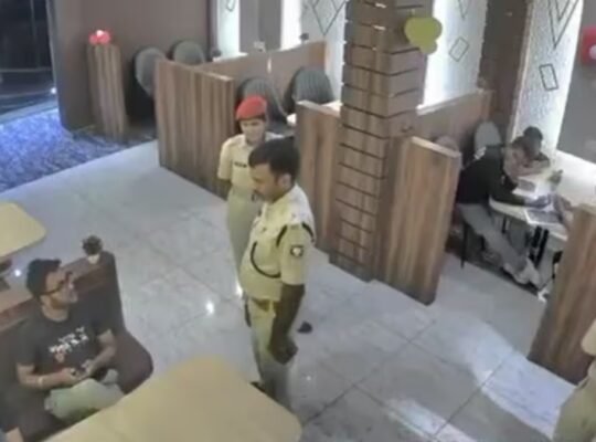 Bihar police officer suspended after viral video at restaurant