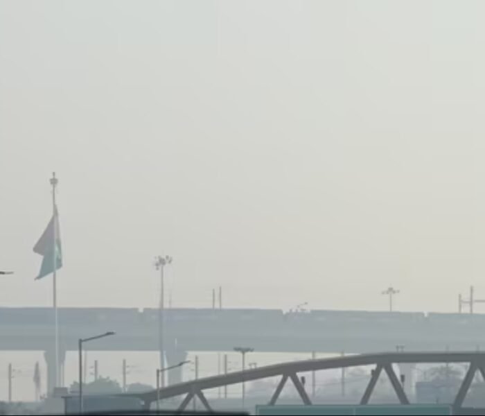 Delhi AQI crosses 300 showing heavy smog and poor air quality in the city.