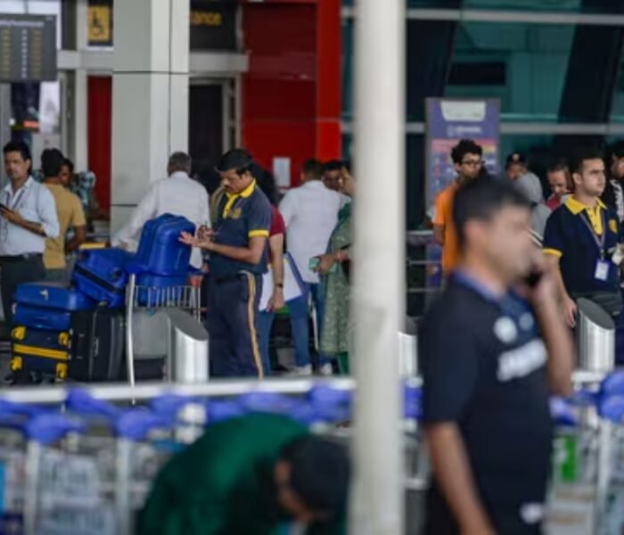 Delhi airport flight delays over air traffic control fault